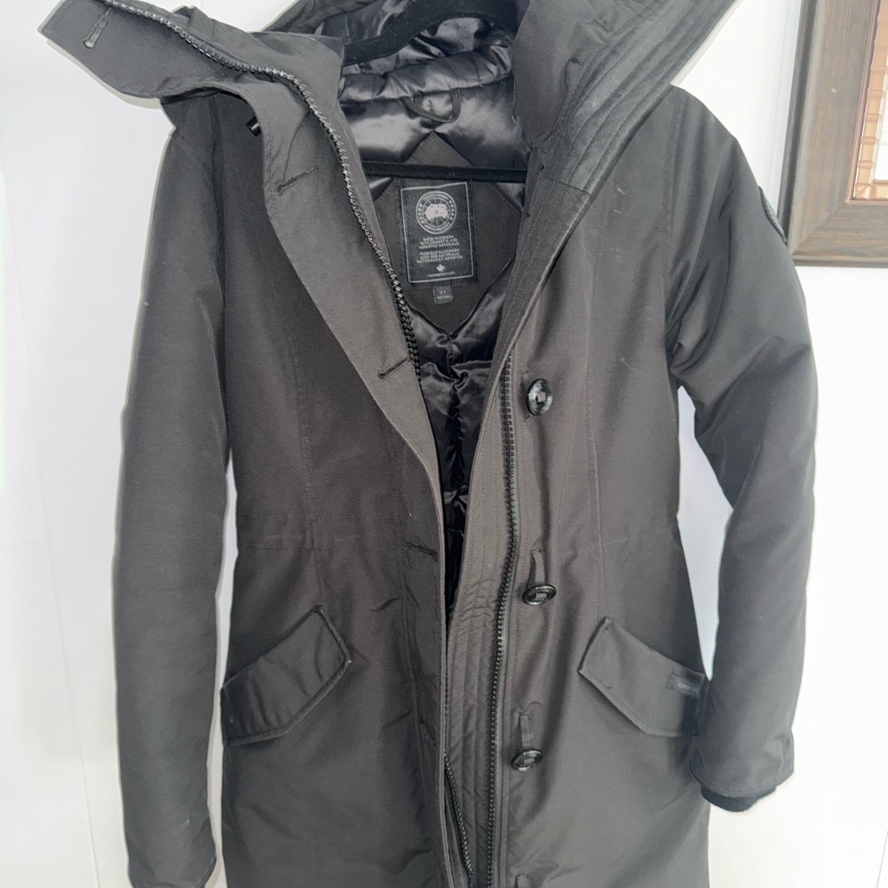 Black Label Canada Goose Parka (Small)